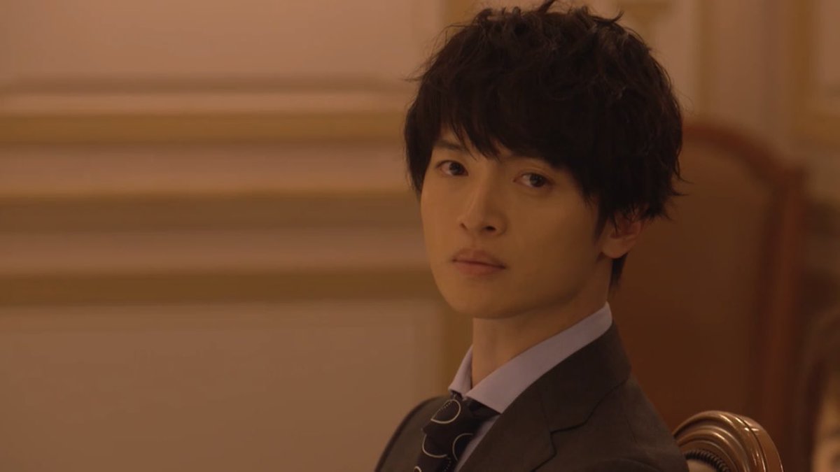 な つ き 潤之介くんの苦しく てつらそうな表情がしんどい ずっと奈未ちゃんファーストだったしなかなか本当の感情は出さなかった潤之介くんが最後に涙を流して自分の感情を表現していたっていうのが余計につらい ボス恋