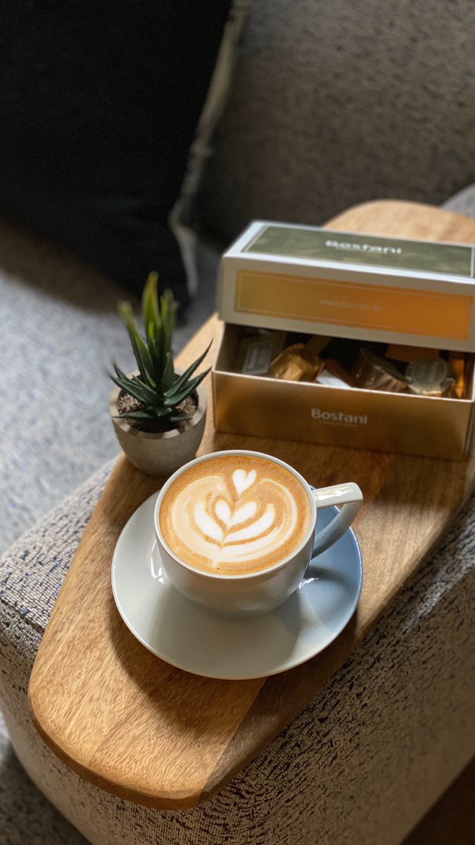 ياربَ أودُ أن أتُوه في رحابة الأيام المـدهشة ، الرقيقة اللُطيفة ، المُبهِجـة .