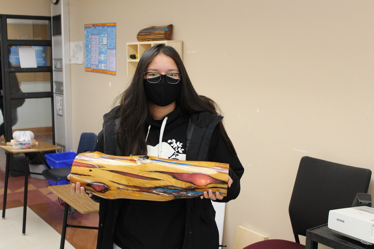 WikyBoardEd's tweet image. NISHKE! Check out these amazing creations that the @wasseabinwhs technology class created. #WiikwemkoongProud #TechnologyClass #woodworking
