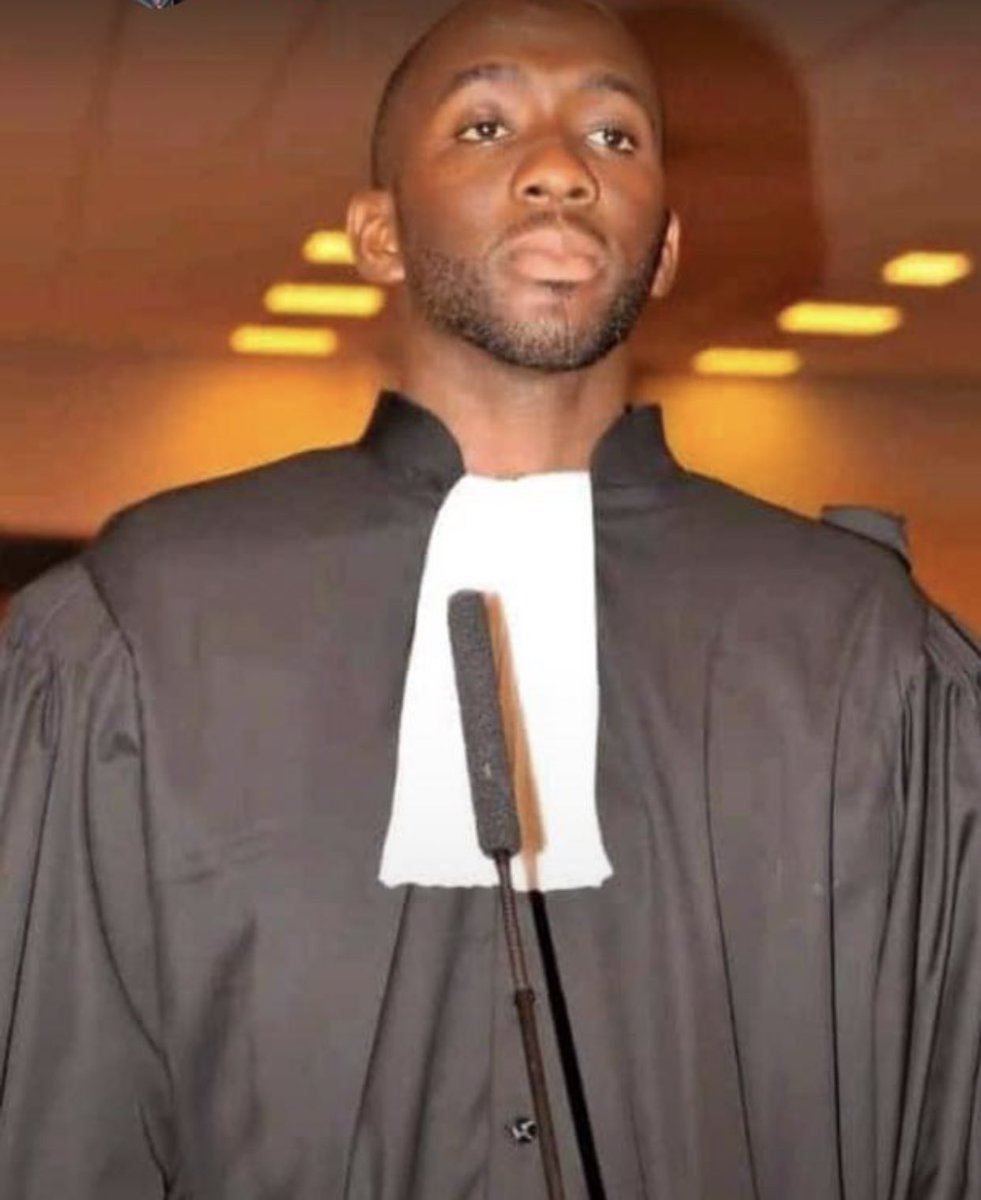 MAgui_BAss_17's tweet photo. Chapeau à Maître Soulyame Soumaré avocat à la Cour qui est depuis ce matin au tribunal pour défendre tous les manifestants arrêtés qui passent devant le juge sans avocat ❤️🇸🇳✊🏾 https://t.co/YISKDlFh6U