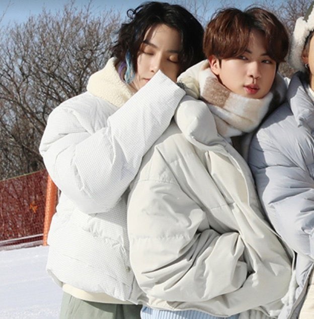 taegitulips's tweet photo. “eu deixei busan aos 15 anos e vim para seul para criar jin hyung.” - jungkook https://t.co/IFKRsP0ftQ