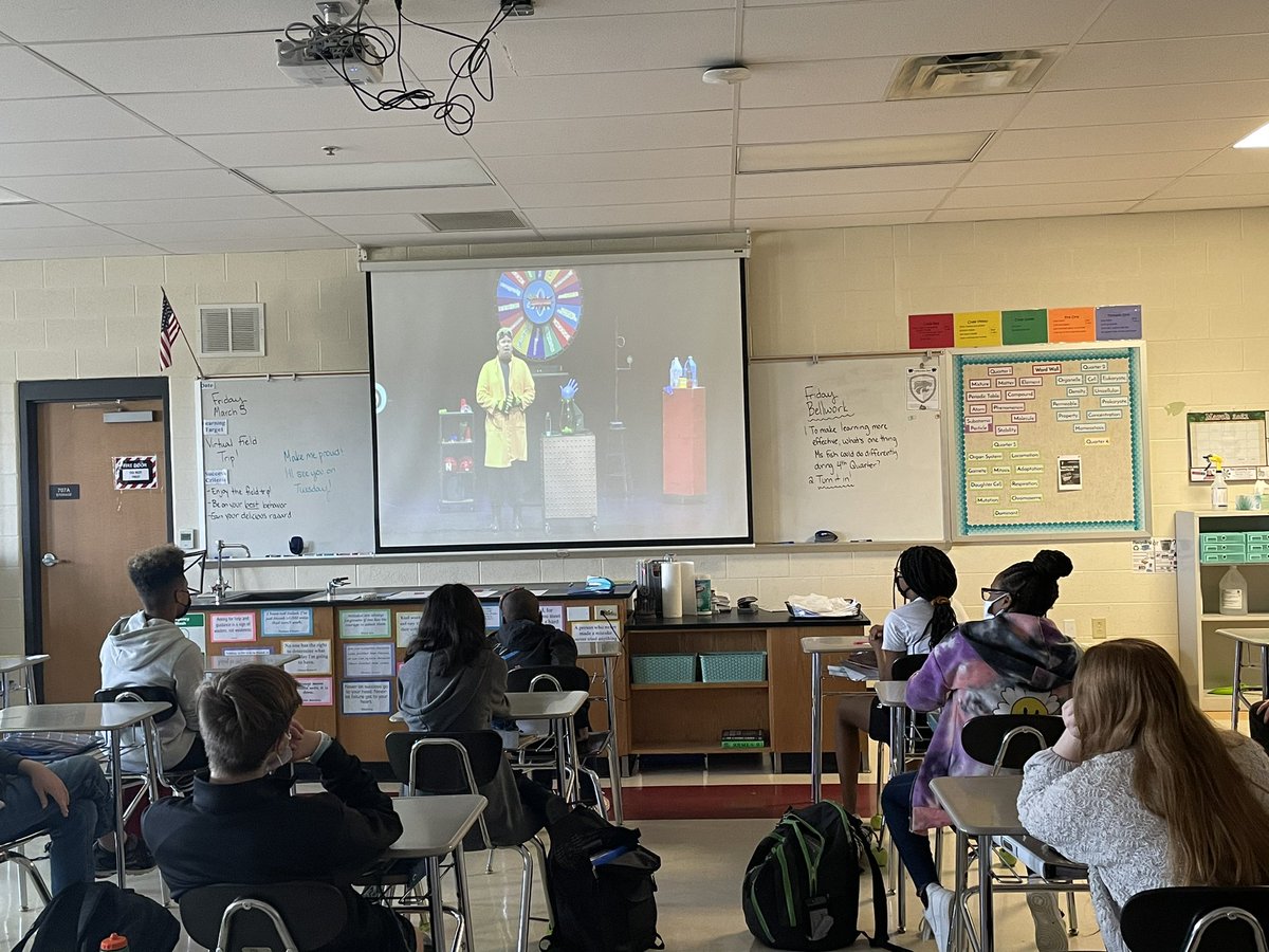 Instrcoachalley's tweet image. Our science classes participated in a free TPAC event with Doktor Kaboom  and the wheel of science. His fun science experiments kept students engaged, laughing, and included resources for teachers!  @RCS_STEM @chmscougars @tpac #scienceisfun