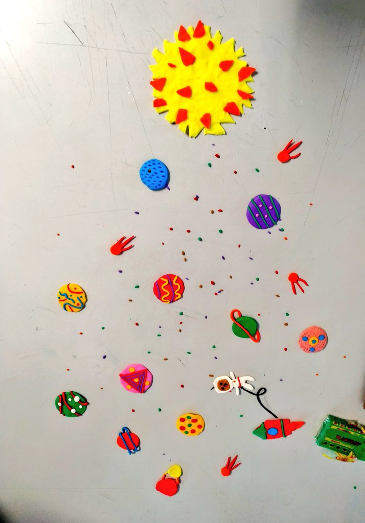 LorenaLpzMdz's tweet image. Repensar lo que #comemos, cómo se comporta nuestro #cuerpo, cómo podemos llevar una #vidasaludable, hacía dónde queremos llegar. La técnica es una excusa para crear el #concepto a trasmitir. No nos interesa lo bonito sino el #mensaje #Diseño #artetransversal @FaculEDUAM