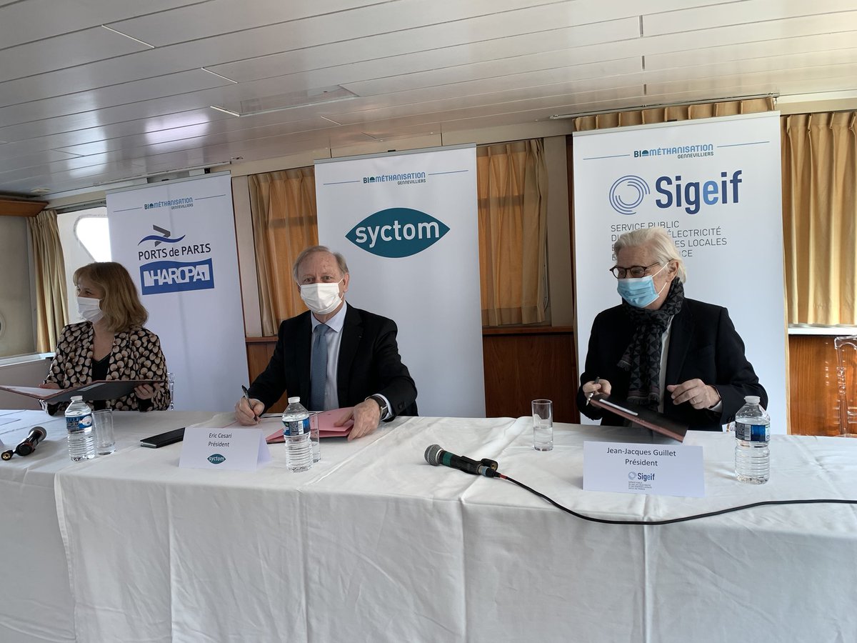 Le <a href="/sigeif75/">Sigeif</a> signe une convention d’implantation d’une unité de #methanisation avec le <a href="/LeSyctom/">Le Syctom ♻</a> et @Haropaports. Cette future unité sera située sur le port de #gennevilliers et produira du #biomethane issu des déchets alimentaires du #territoire
