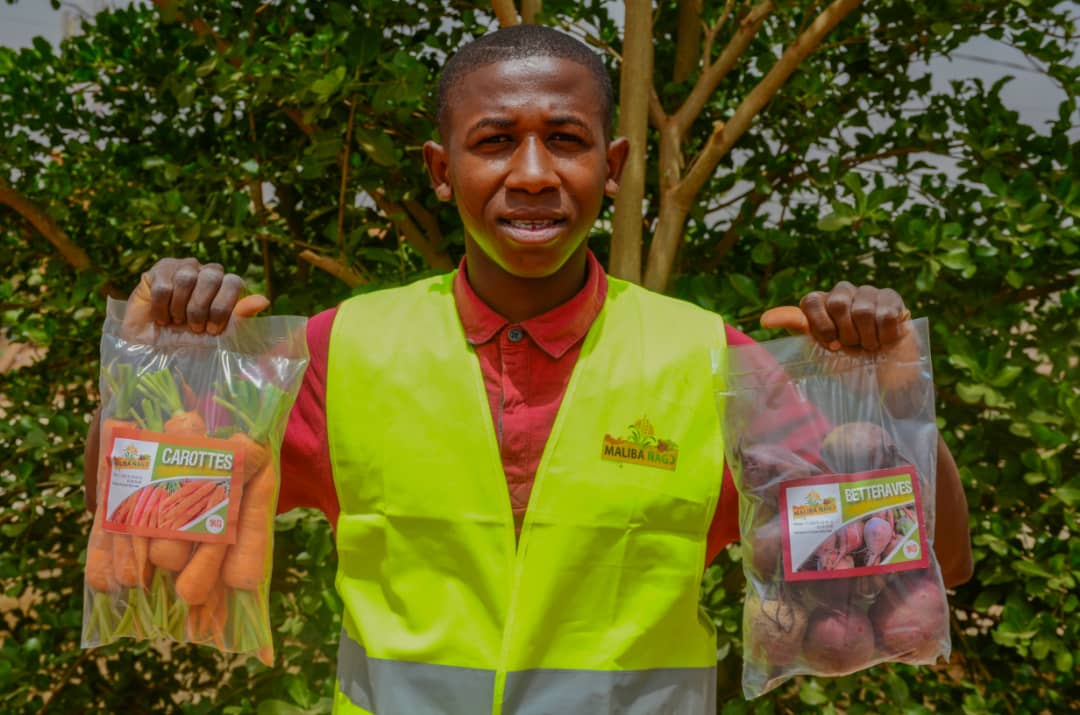 AdamaKanteMali's tweet image. Nous sommes cette jeunesse Africaine de la relève de l'agriculture, nous proposons de la valeur ajoutée à nos productions. 
Vous êtes à Bamako, vous voulez des produits frais n'hésitez pas à nous contacter !
@anzishaprize @TEDTalks