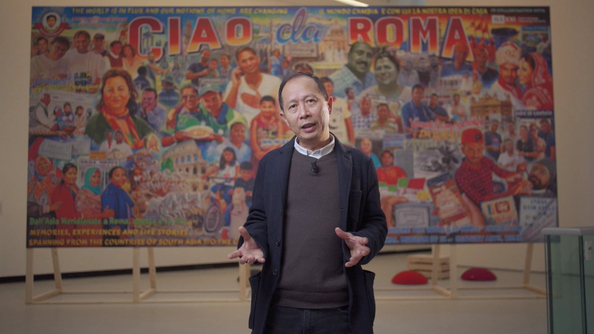 Museo_MAXXI's tweet image. «#CiaodaRoma è il progetto di #NavinRawainchaikul, l’artista thailandese che ha raccontando la storia incredibile delle comunità di immigratati dall’Asia meridionale nel nostro paese, restituendo un a ritratto corale vivo, intenso, accorato ed empatico» #HouHanru