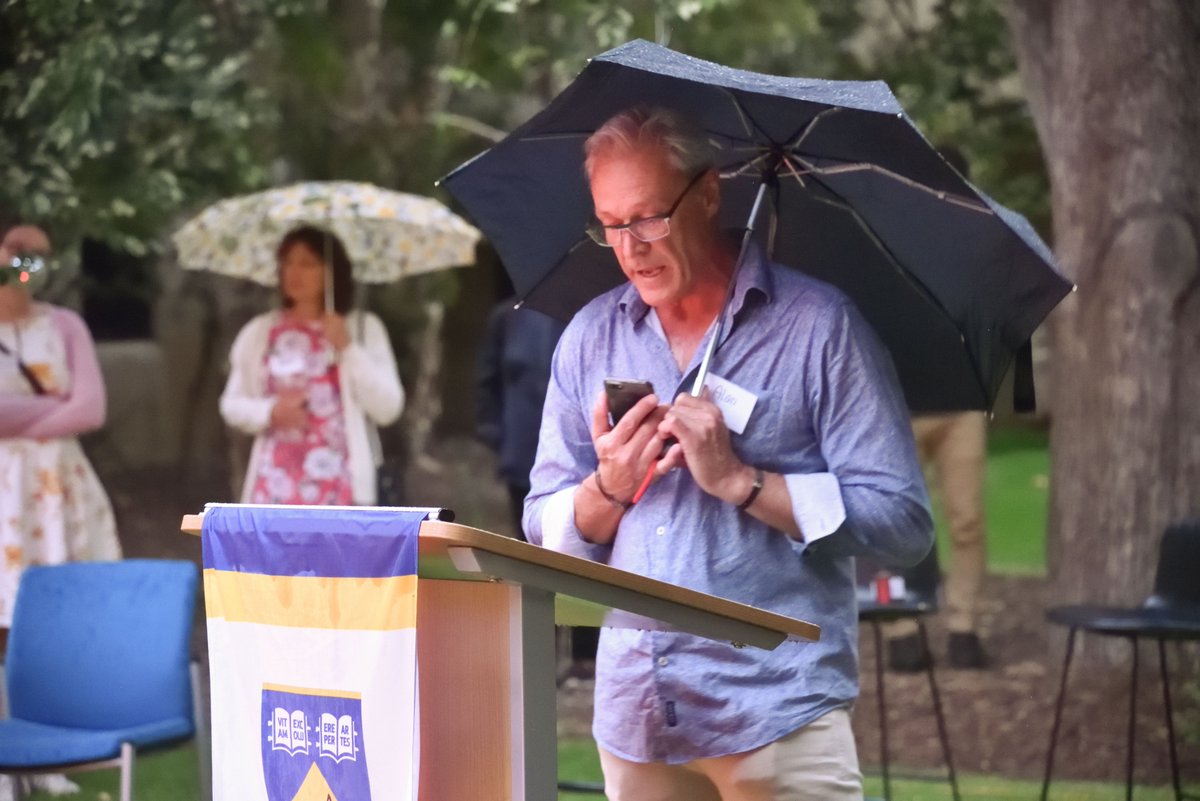 NLEGroup's tweet image. Last Friday evening (5 March), the Noongar Land Enterprise Group (NLE) along with Slow Food, the CRC for Honey Bee Research (CRC HBP) and the Bee Industry Council of Western Australia (BICWA) hosted an event at the University of WA to showcase the Bee Industry in WA.