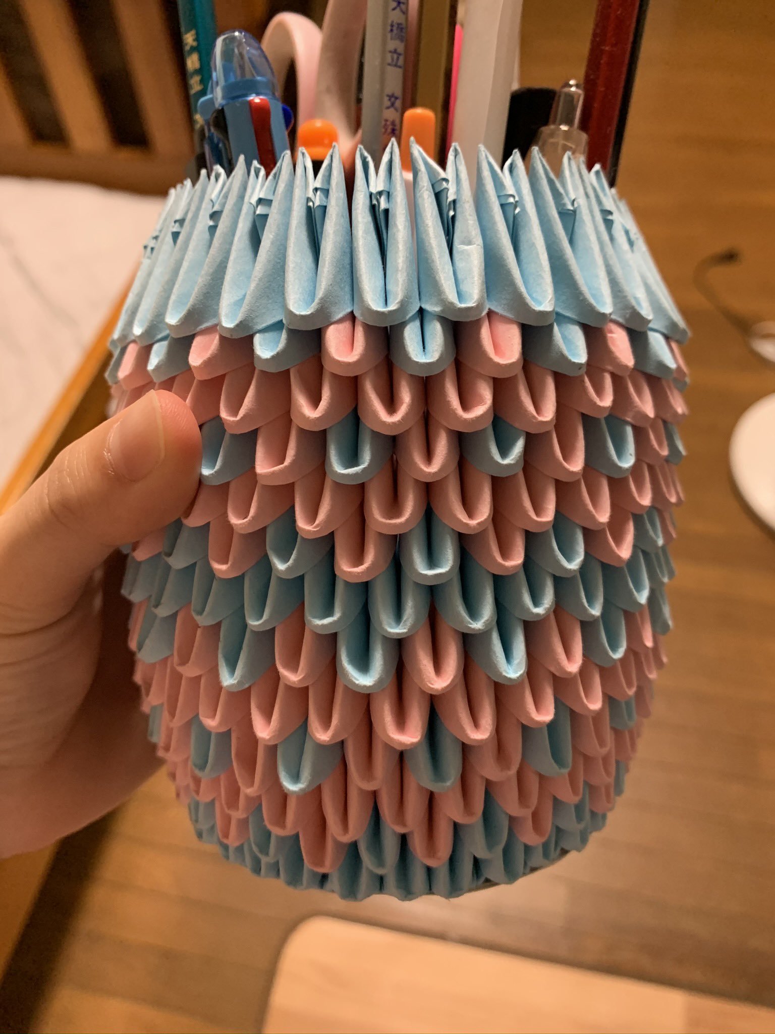 七瀬紗月 コロナはもうこりごり 過去にはユニット折り紙でくす玉や ブロック折り紙でペン立ても作成しました T Co tntex1k9 Twitter