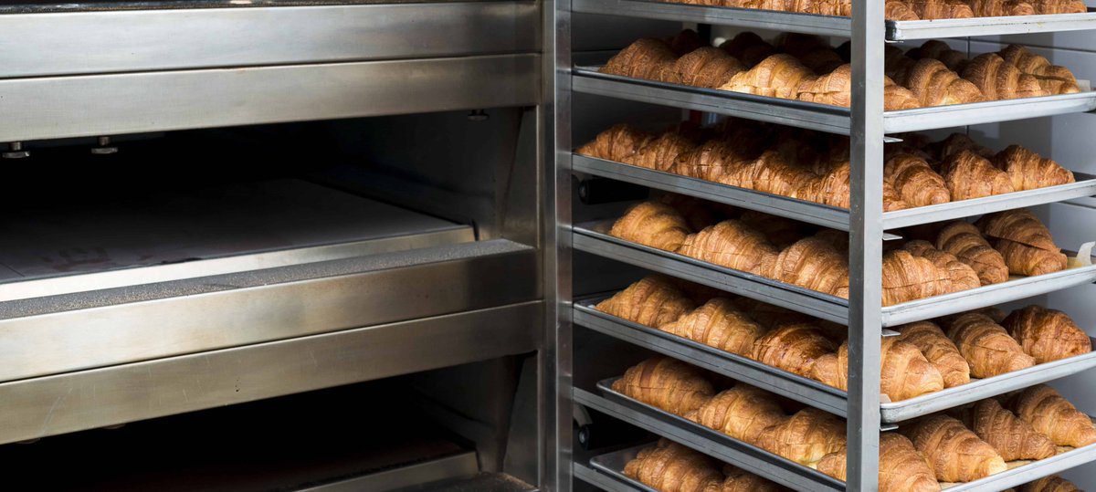 FinwinTech's tweet image. Why your bakery needs a chatbot?
A chatbot is now a major requirement for all the business. If you are running a bakery, you can utilize the chatbot on your website to increase the orders and the sales you are getting. 
Learn more: finwintech.com/main/blog/en/w…
#chatbotdevelopment