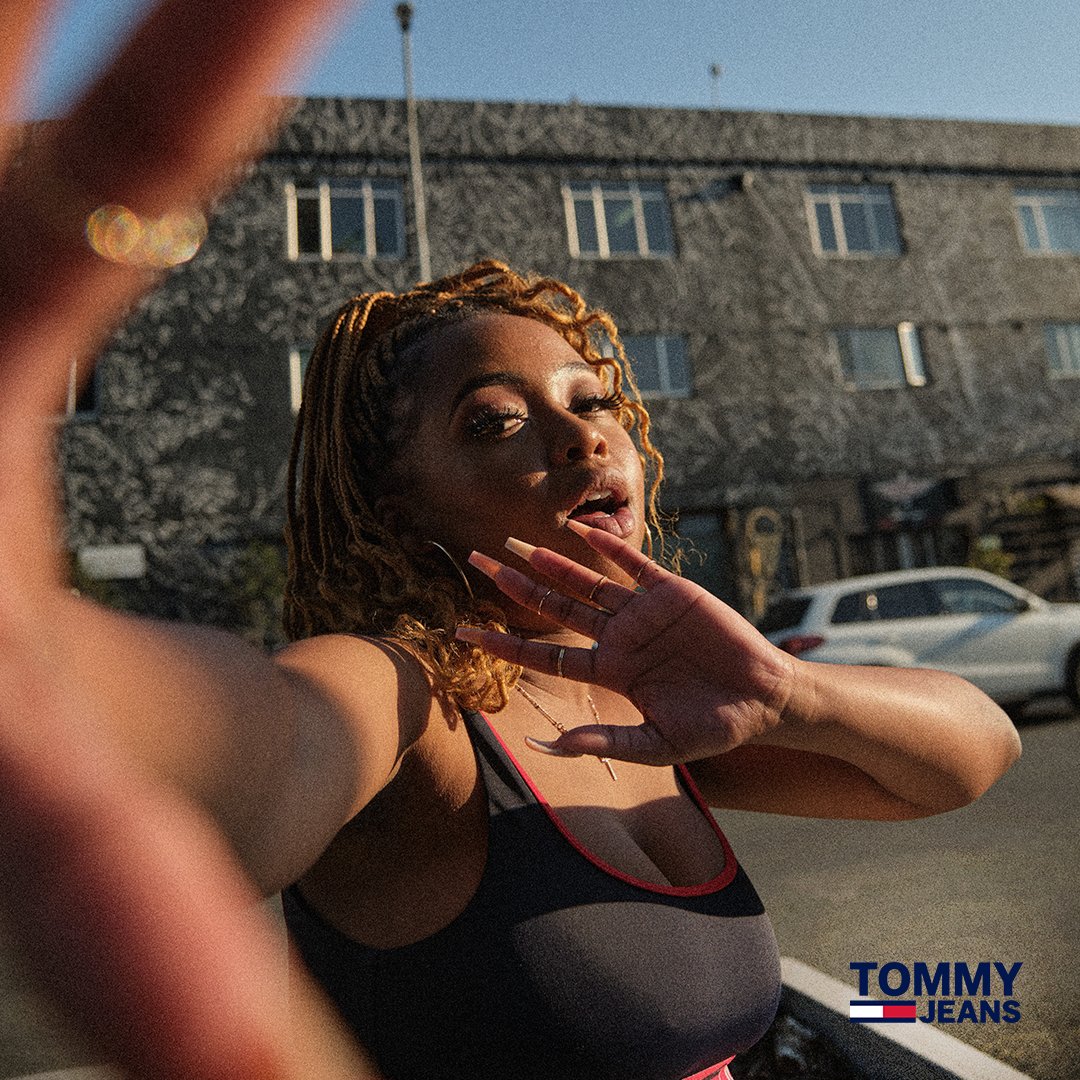 _humanstudio's tweet photo. Last year, we got to create content for a @tommyjeans campaign which @DeeKoala1 was one of the only two artists chosen from Africa! The approach was to keep things real, authentic and true to who Dee really is as she shares a glimpse of her everyday life. 
#wearestudio https://t.co/078k6NqElz