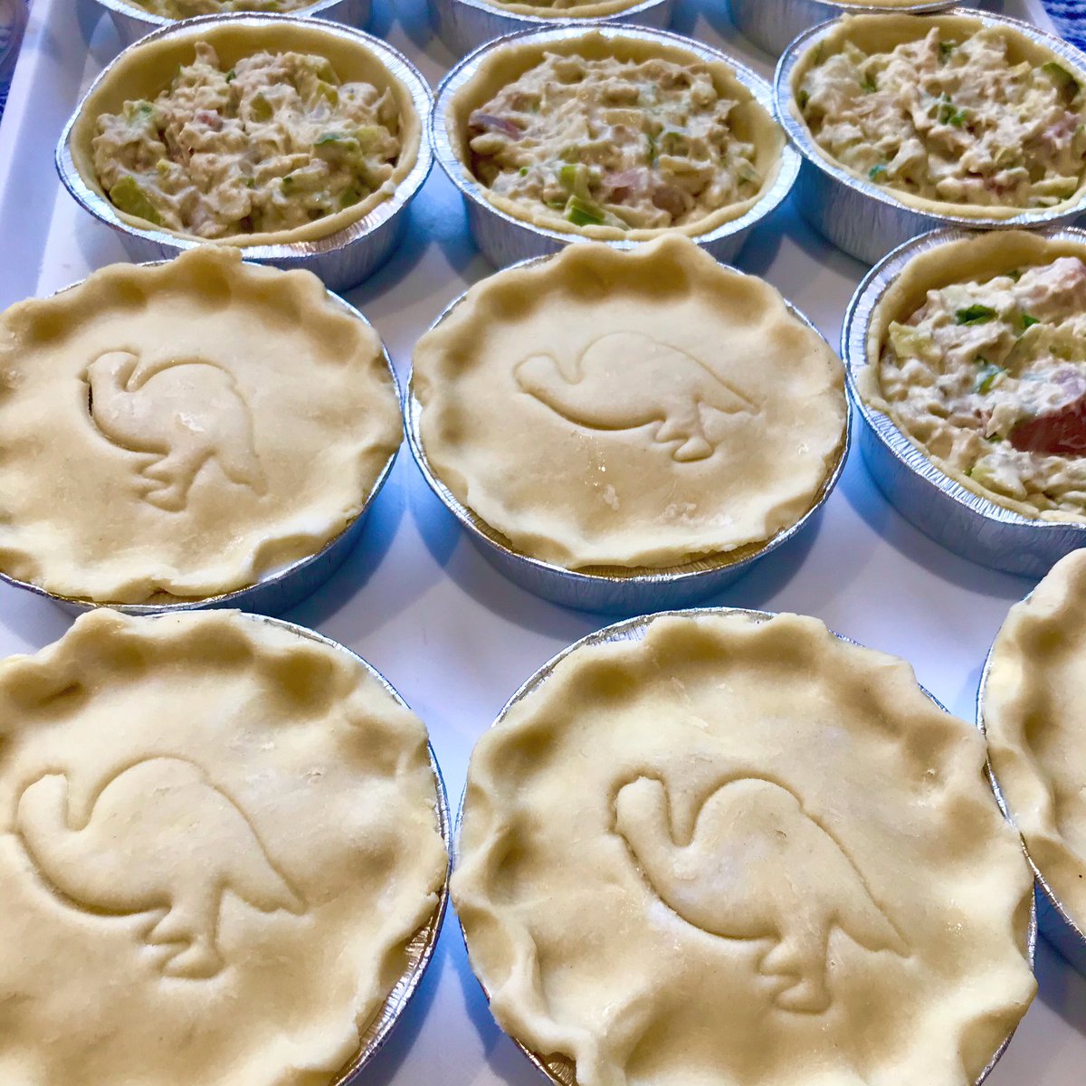 Did you know?🤔 As well as our fabulous range of game pies we also make a small selection of pies with high welfare Suffolk free range meat. Our Chicken, Ham &amp; Leek Pies are made with <a href="/SuttonHooChick/">SuttonHooFreeRange</a> <a href="/BlythburghPork/">Blythburgh Pork</a> ham and local cream! 
trulytraceable.com/where-to-find-…