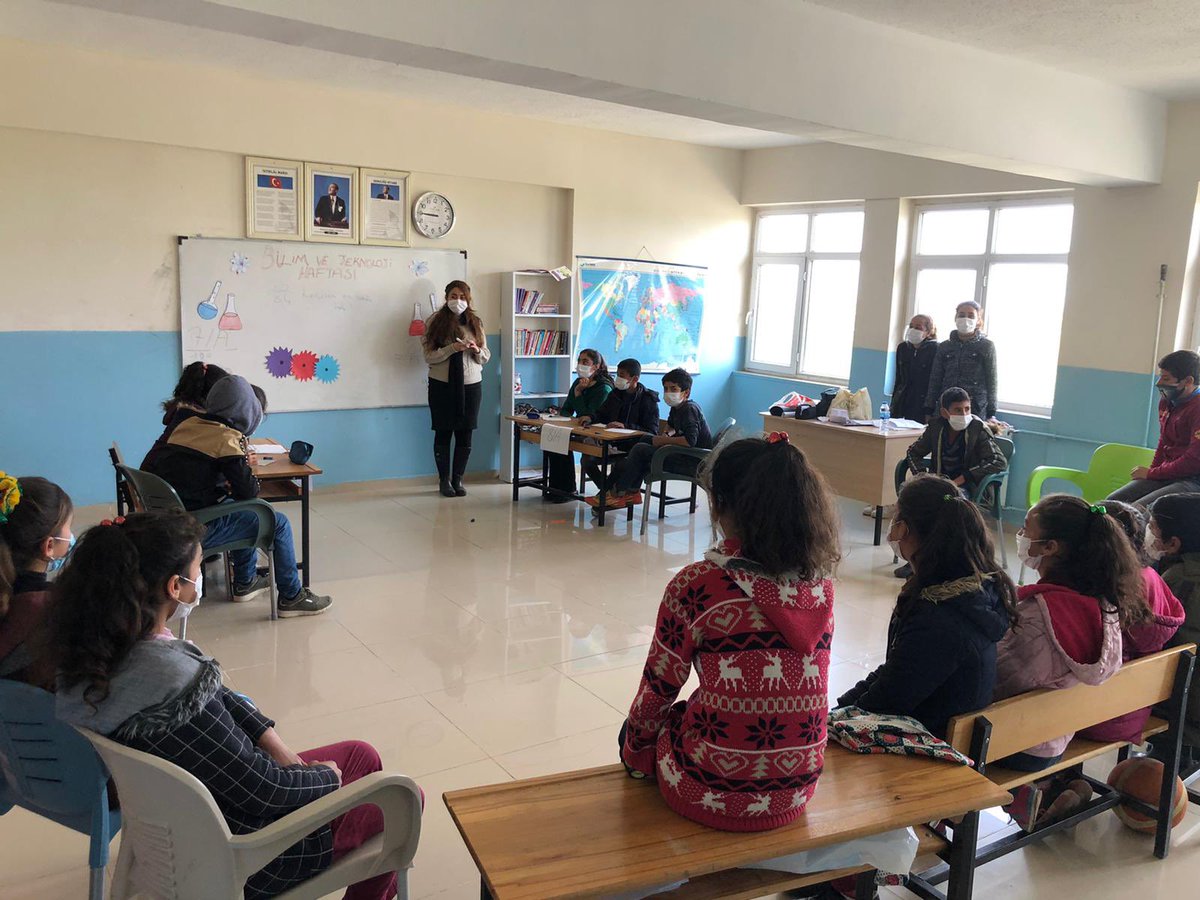 Bilim ve Teknoloji Haftası kapsamında okulumuzda Bilgi yarışması düzenledik.