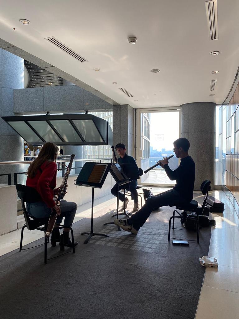 operadeparis's tweet photo. #DonDuSang
Dernier jour pour donner votre sang avec l'@EFS_dondesang à l'Opéra Bastille en compagnie des musiciens de l'Orchestre de l'Opéra de Paris.🎶   
https://t.co/LpzI6rcgIa https://t.co/6KaJaiZJWD