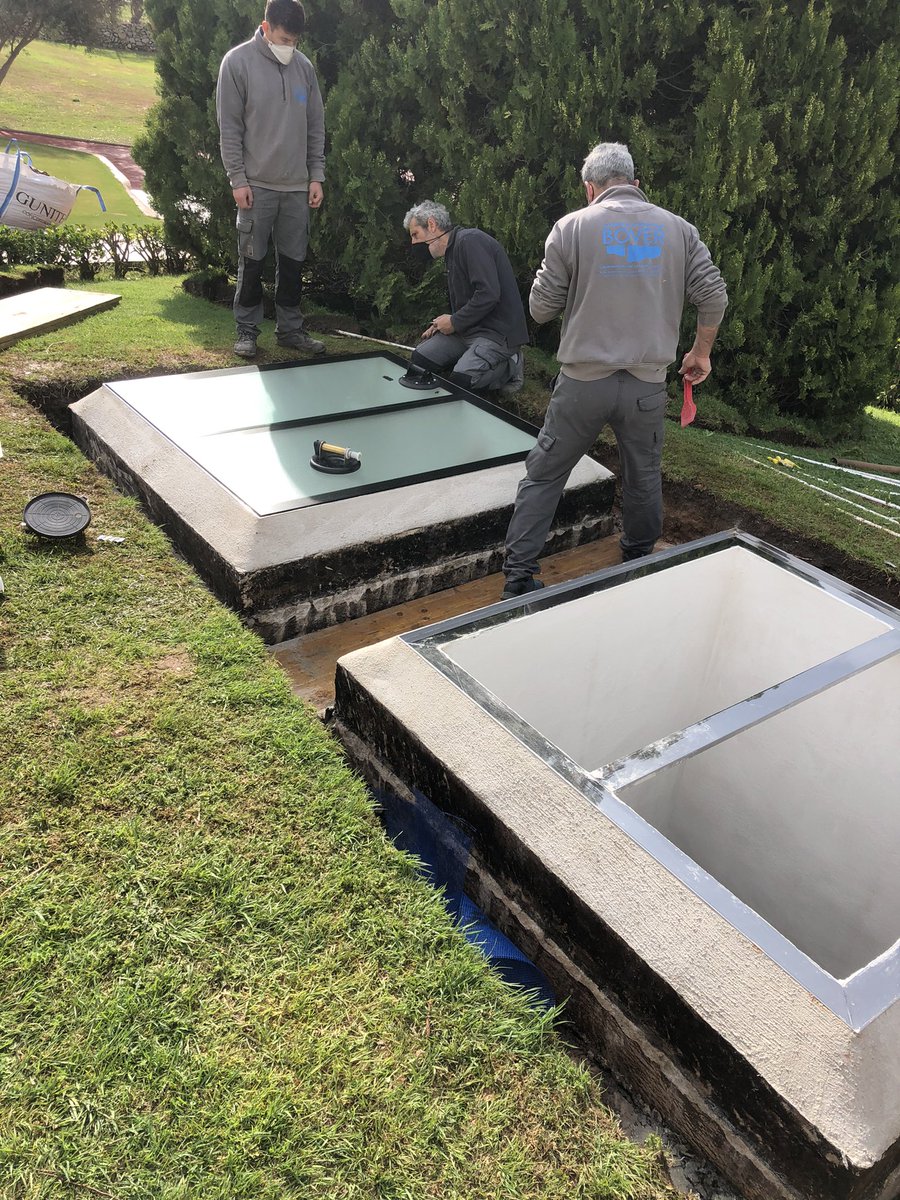 lasellagolf's tweet photo. Ya están colocadas las nuevas claraboyas del cuarto de palos. @LucasGisbert1 https://t.co/sPF36sofmz