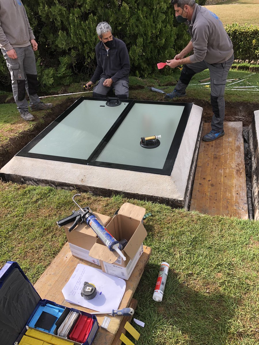 Ya están colocadas las nuevas claraboyas del cuarto de palos. <a href="/LucasGisbert1/">Lucas Gisbert</a>