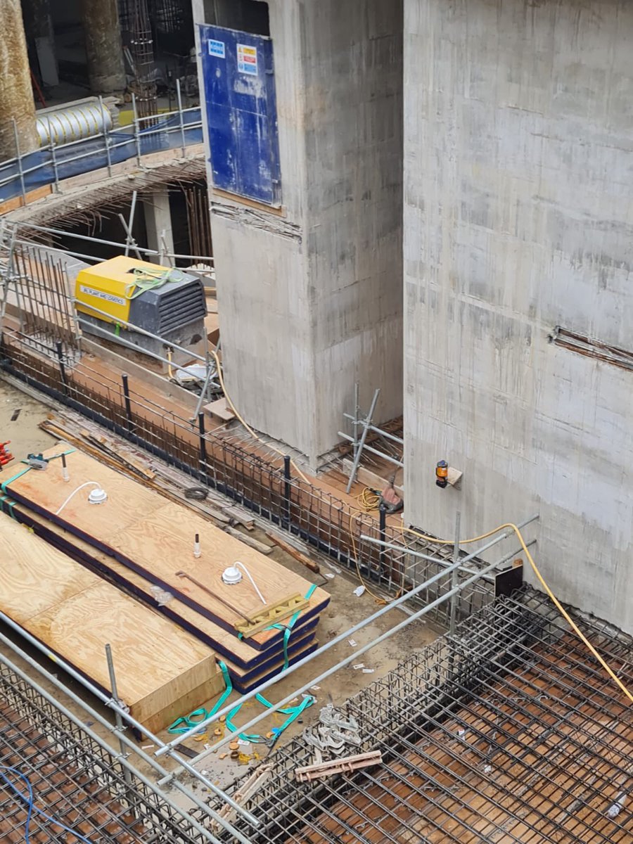 PoolsSmart's tweet image. New hotel build in London, just started on the swimming pool construction #swimmingpool #swimmingpooldesign #swimmingpoolconstruction