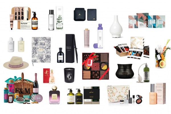 glassmagazine's tweet photo. Glass presents its Mother's Day Gift Guide. Discover it here: https://t.co/MF9IwTsJxO @Dior #Aman @jimmychoo @aesopskincare #Lindt #Vintners #Fortnum @zhilyova #DrunkElephant #Farhi #Illumine #Zenatti @BobbiBrown #Acqua #Byredo #VerdantAlchemy #SEPJordan #ESPA #Valmont #Olverum https://t.co/eAGjD2Hvnp