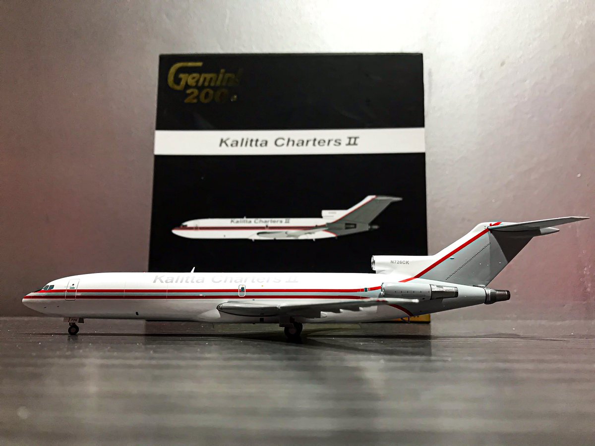dasgonaviation's tweet photo. Estaba rehacio en hacerme aviones en 1/200 por tema espacio.
En este caso, y como no, mi primer B727 en 1/200 de mi colección🤤😍, este en concreto (N726CK) aun en activo después de casi 41 años de servicio.
@GeminiJets
#aviation #collection #boeing #b727 #kalittacharters https://t.co/gyr4ndOobu