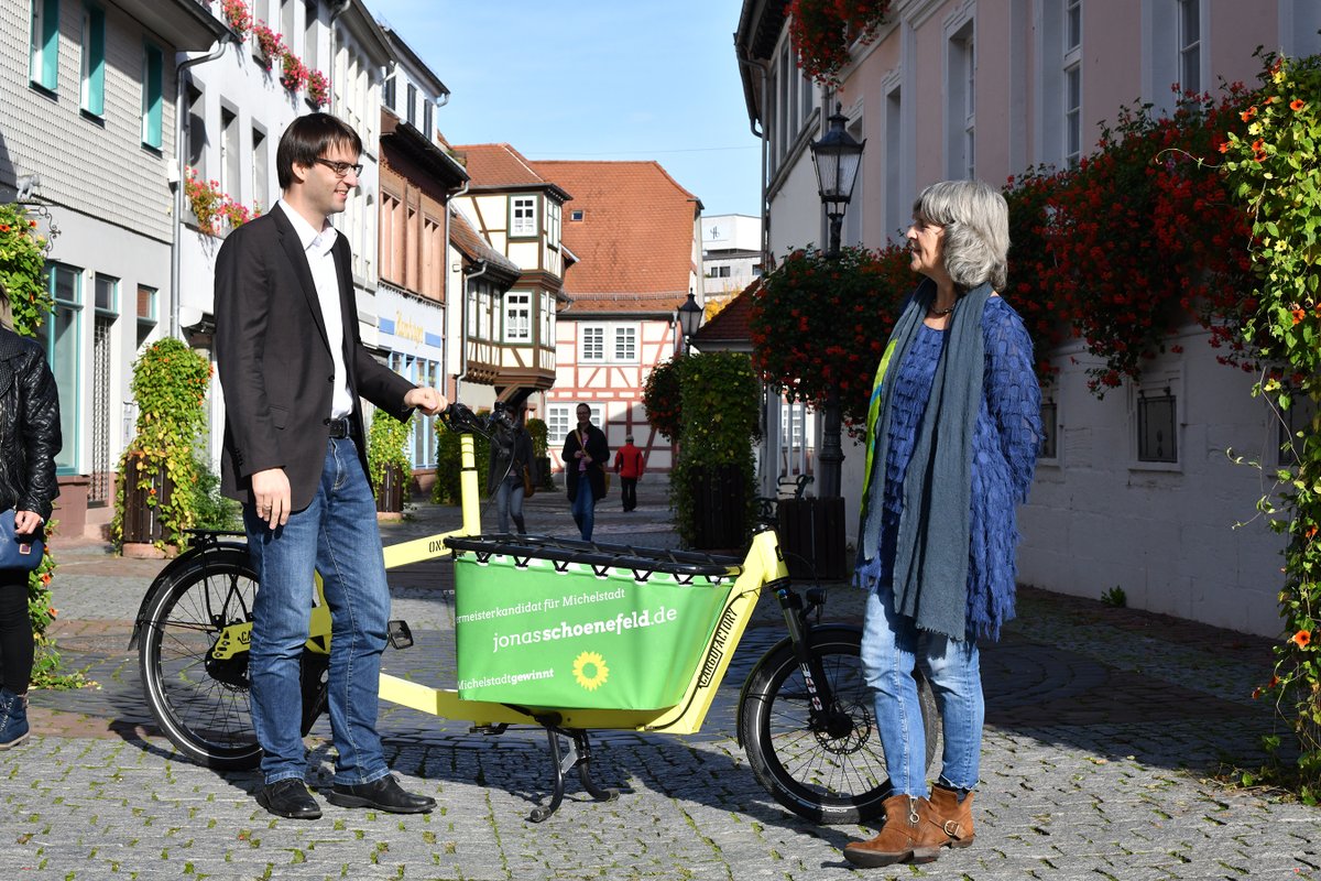 Unterwegs in #Michelstadt!
Ich habe mich sehr über die konstruktiven und interessanten Gespräche gefreut!
Bei Fragen zu meinen Zielen für Michelstadt bin ich jederzeit per Email oder Telefon erreichbar.

jonas-schoenefeld.de/du/schreibe-jo…

#MichelstadtGewinnt #Dialog #Michelstadt2021