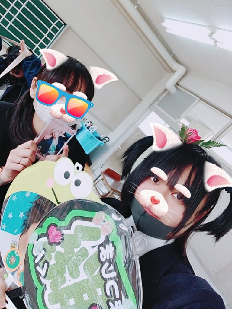 So05806703's tweet photo. 無事卒業出来ましたぁ❤❤❤❤❤初めて学校の先生とオタクしたよ❤
#LGBTQさんと繫がりたい #セクラバさんと繋がりたい #SnowMan #SexyZone 
#松島聡 #佐久間大介 #卒業式 #女の子になる https://t.co/TEtreFQxHI