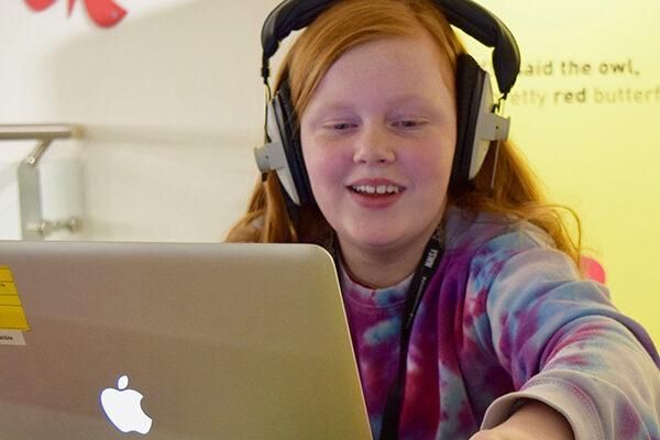 Sound Adventures begins tomorrow! 🥳
Yorkshire Sound Women Network’s new online course offers the chance to start an exciting journey into music technology and sound 🎶
Find out how to book your place at our website 👉 buff.ly/3t5cKaK
#soundadventures #lbthuddersfield