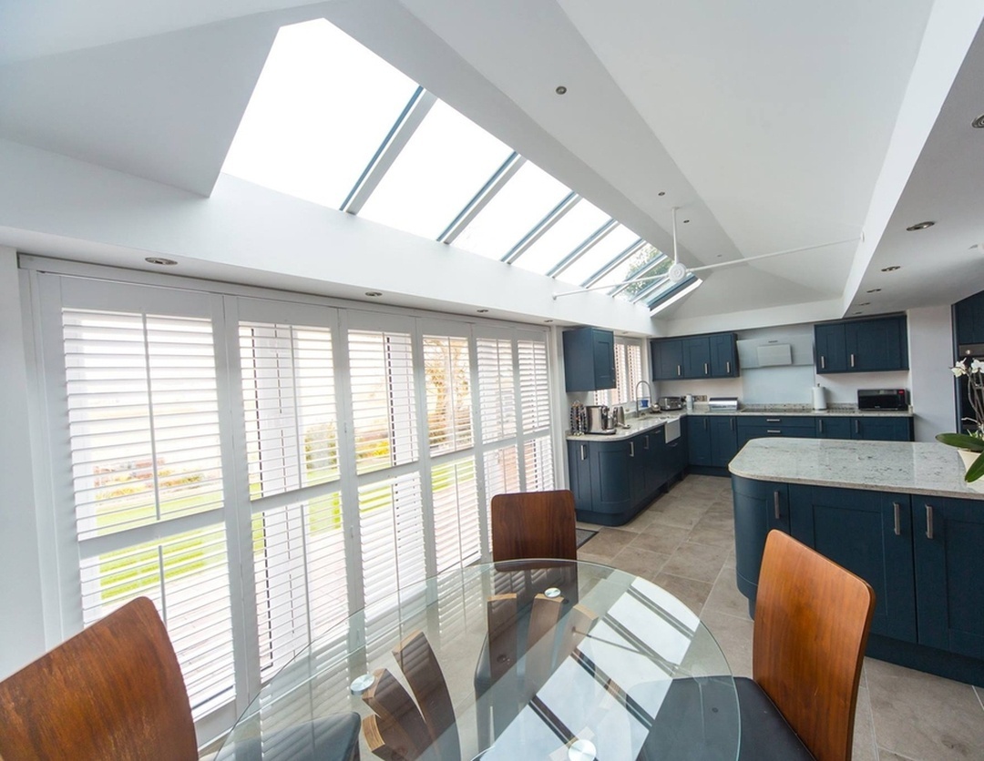 SVWLTD's tweet photo. Livinroof is a brilliant replacement roof system designed to give you the flexibility to combine solid and glazed roofing seamlessly. It enhances thermal performance to give you a room that you can use all year round.
.
To get your free quote or to find out more visit silentvieww https://t.co/nW3CWgxN1L