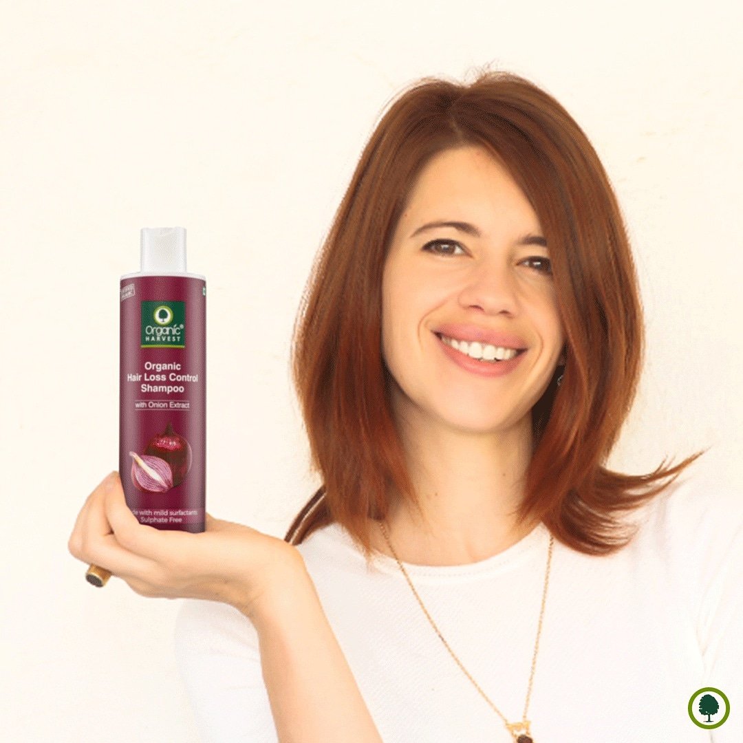Kalki recommends 💯😉
<a href="/kalkikanmani/">Kalki केकला</a>💚

Strengthen your locks and let them loose with our Organic Hair Loss Control Shampoo. With the goodness of onion, this shampoo can bring back your hair volume to life.
.
.
.
#OrganicHarvest  #KalkiKoechlin #CollabWithKalki  #OrganicHairCare