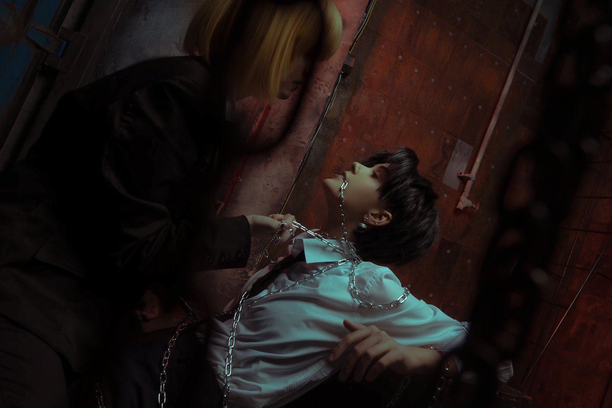 louisinfantyev's tweet photo. HUNTER X HUNTER
Chrollo Lucilfer by me
Kurapika by @zlata_aga 

все эмоции от этой съемки: ааАаАаАоОоОоОаааАААа

#hunterxhunter #chrollolucilfer #chrollolucilfercosplay https://t.co/7hR5JDg8iE