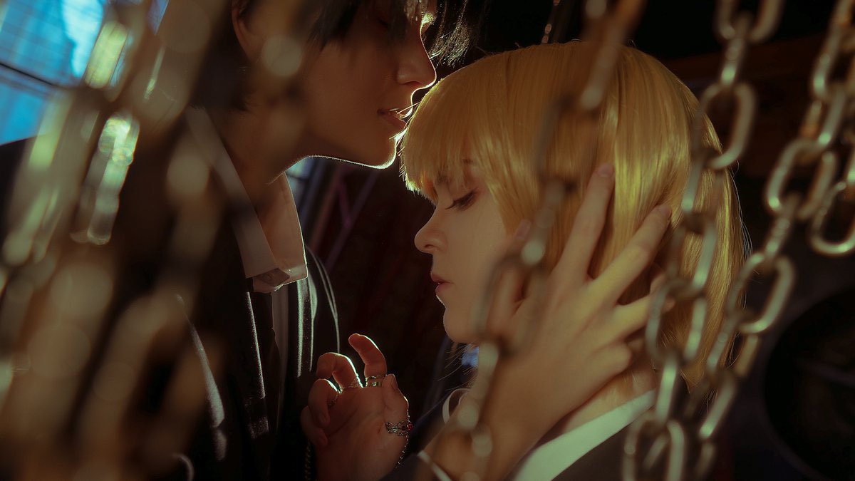 louisinfantyev's tweet photo. HUNTER X HUNTER
Chrollo Lucilfer by me
Kurapika by @zlata_aga 

все эмоции от этой съемки: ааАаАаАоОоОоОаааАААа

#hunterxhunter #chrollolucilfer #chrollolucilfercosplay https://t.co/7hR5JDg8iE