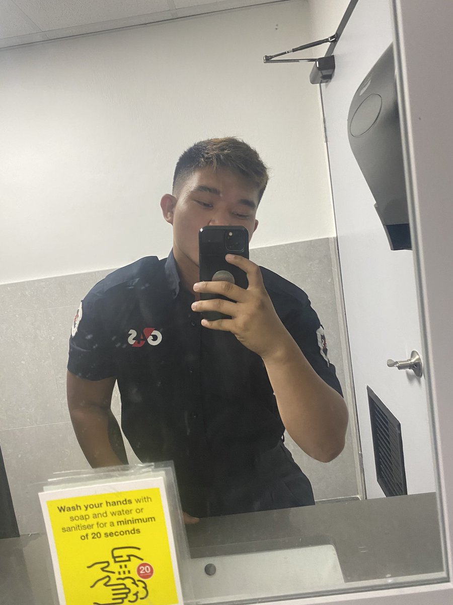 jay_ty_16's tweet photo. Ayyoooo I got hired 🥴 #forthebread https://t.co/InboowFeoH