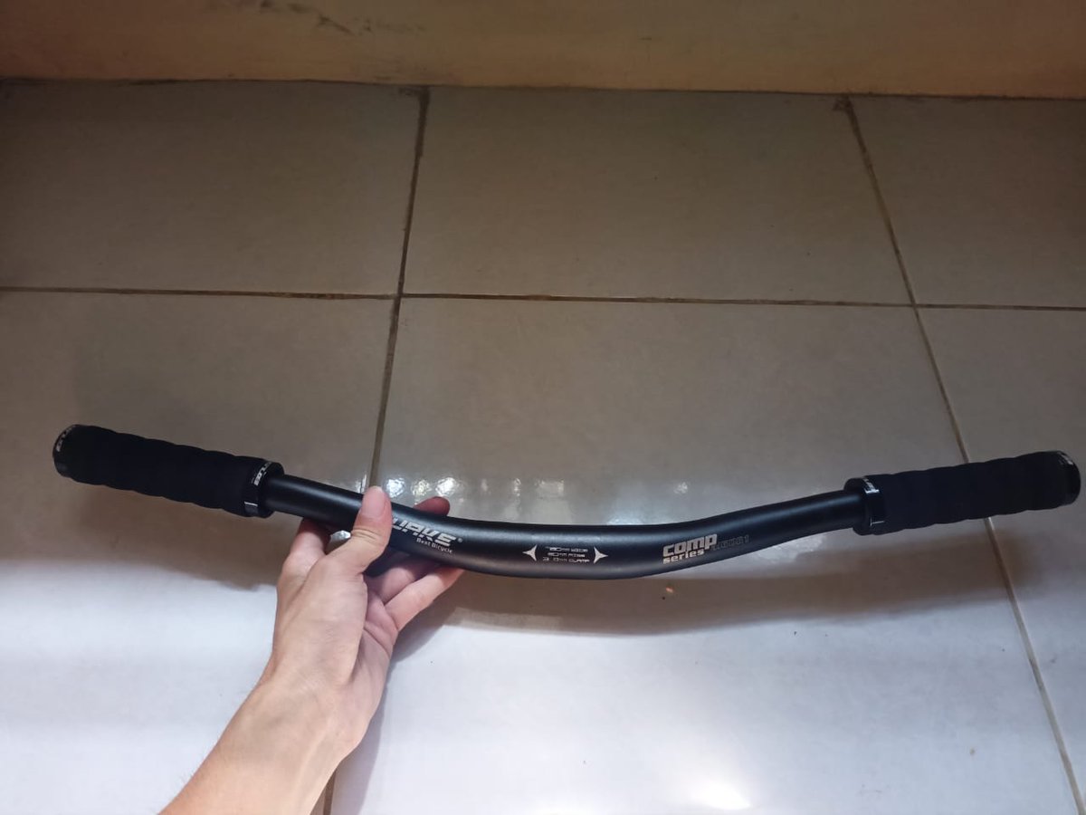 BJacksaw's tweet photo. Risebar ganteng nya murah murah
Include handgrip GUB di jamin empuk.
Di jamin mulus no minus. Ga pernah di pake gowes,ada minus boleh balikin.
78mm , 31.8mm
Lokasi Bintaro Jaksel
Kirim kirim aman
250k aja gas gratis ongkir packing aman.
Wa 082114129223
#fnfjb https://t.co/lHUW7KYsMD