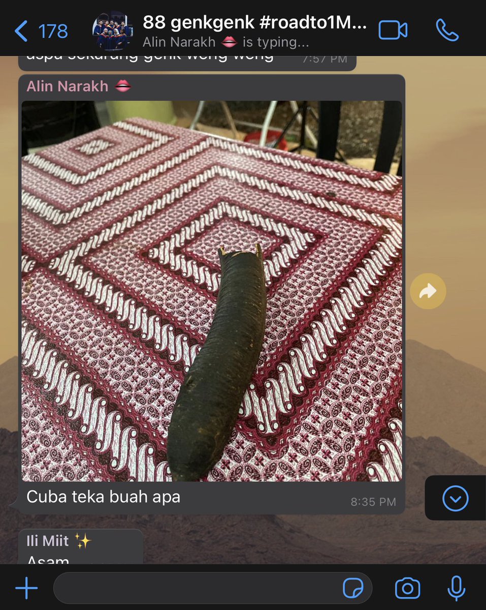 Azfarheri's tweet image. Ok help me geng, ni buah apaaa ???? Bukan timun jepun kan ?