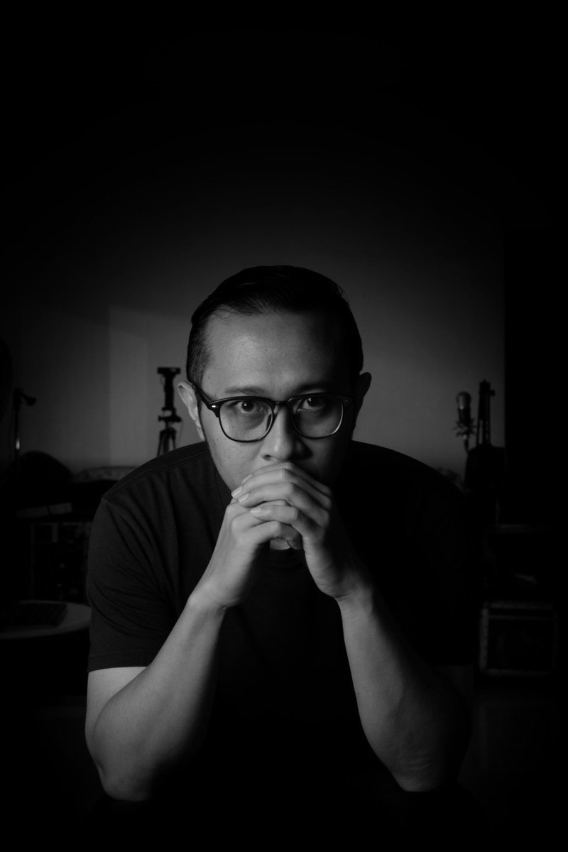 Ga pingin lemparin petasan apa gmn..? *biar rame gitu dunia twitter... 😁😁😁