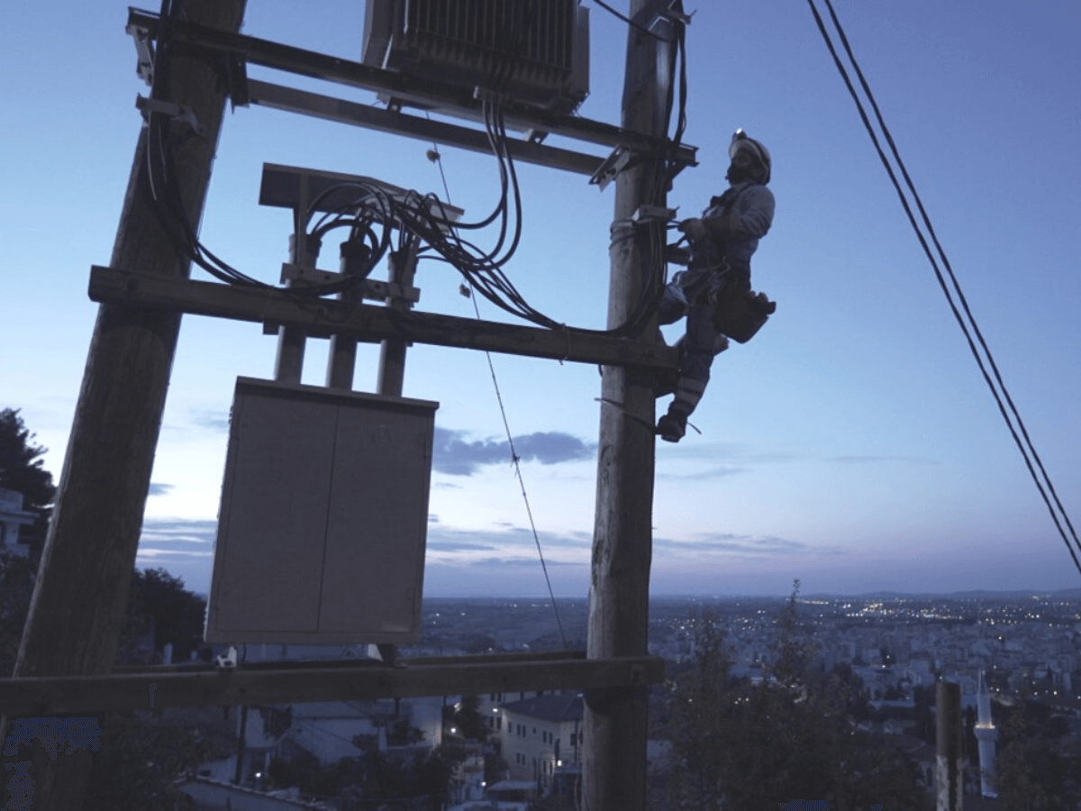 XFlex_H2020's tweet photo. Which parts of the #electricitynetwork are more severely hit under an #extremeweather event? How often? How their impact can be assessed?
Those questions are being answered by our 🇬🇷 partner HEDNO 👇
#H2020 #H2020Energy
https://t.co/HAc24P9jAR https://t.co/QEwY8b11Ot