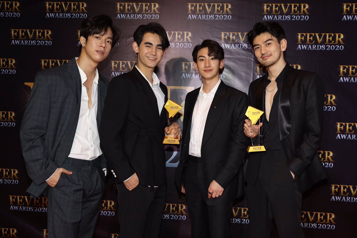 ขอแสดงความยินดีกับ ซีรีส์ "เพราะเราคู่กัน #คั่นกู #2gethertheseries" คว้ารางวัล “ซีรีส์ฟีเวอร์ 2020”

และเพลง “คั่นกู Ost. เพราะเราคู่กัน 2gether The Series - ไบร์ท" <a href="/bbrightvc/">bright</a> คว้ารางวัล “เพลงประกอบละคร-ซีรีส์ฟีเวอร์ 2020”

จากงาน #FeverAwards2020
#GMMTV