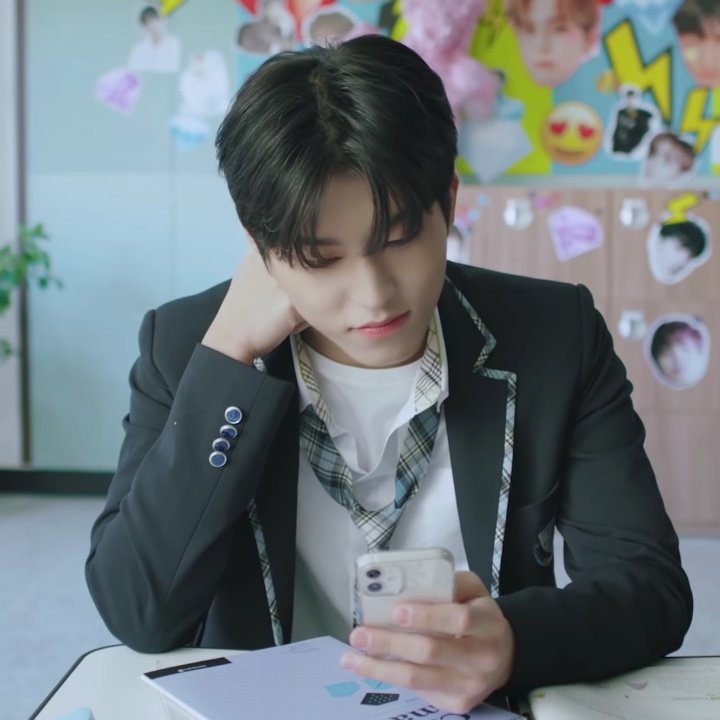 haruquinza's tweet photo. ; Sweet Night🌙

"Jadi pacar gue sebulan dan semua rahasia lo aman, deal?"

"Sebulan aja kan?"

"Mau lebih juga ayo."

— park jeongwoo lokal au! https://t.co/dE1y7eq2di
