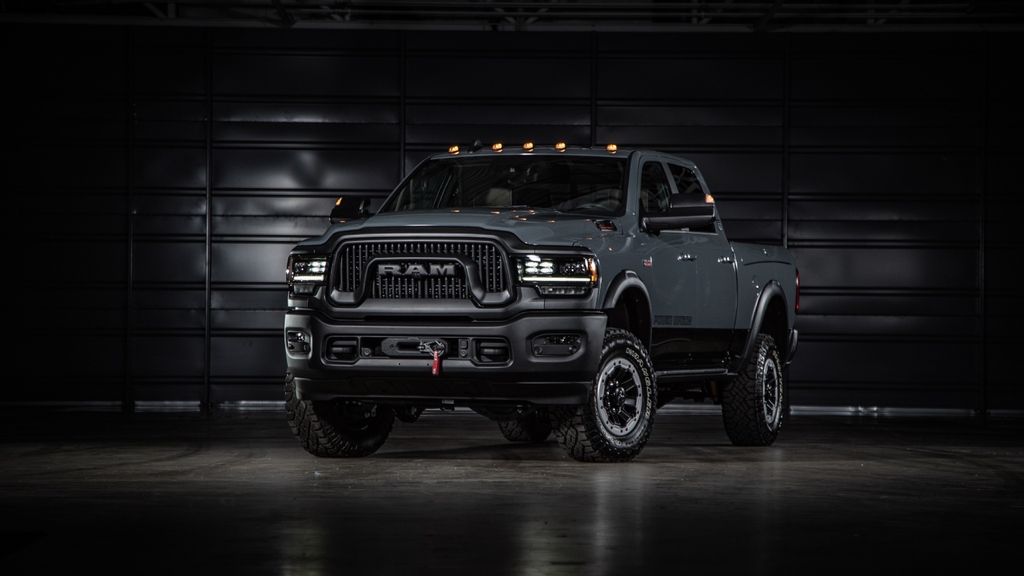 DrivinVibin's tweet photo. This is a strong contender for our next ruck 😍 The Ram 2500 has enough power to tow a 5th wheel (our next rig) and it looks hella sexy!

What do you think?

https://t.co/kSALEKbUQ2

 #ramtrucks #ramtough https://t.co/OW3Fr6W9X0