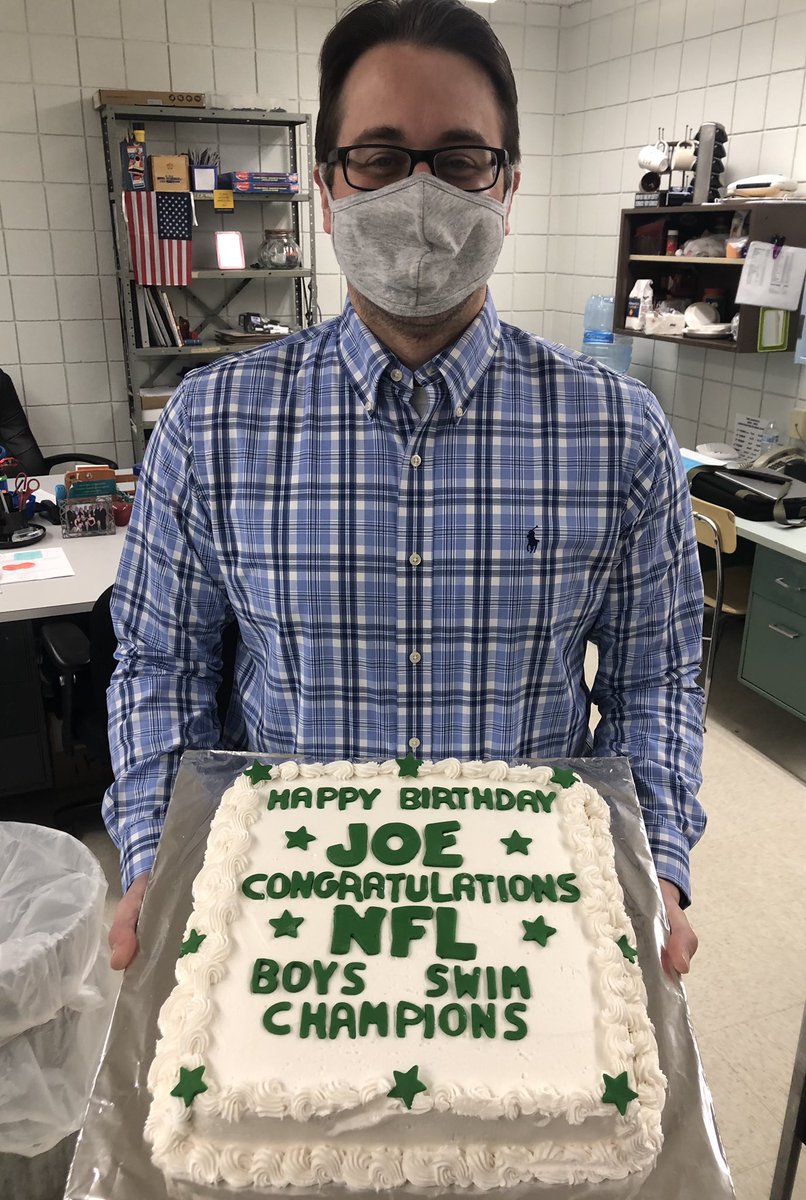 Happy Birthday and Congrats on your NFL Championship Mr. Lauzonis/Coach! 🎂🏊🏻‍♂️🥇
<a href="/LewPortLancers/">Lew-Port Athletics</a> <a href="/LP_GreenMachine/">Lew-Port Green Machine ⚔️</a>