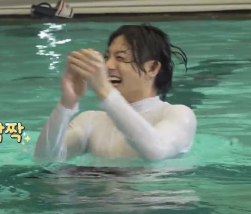 JEONJKKIE97's tweet photo. หม่ามี๊ขอโทษที่ชงเวโปรตีนแทนนมผงให้ลูกจ๋า !!!!! https://t.co/3ZcaL8Wu1x