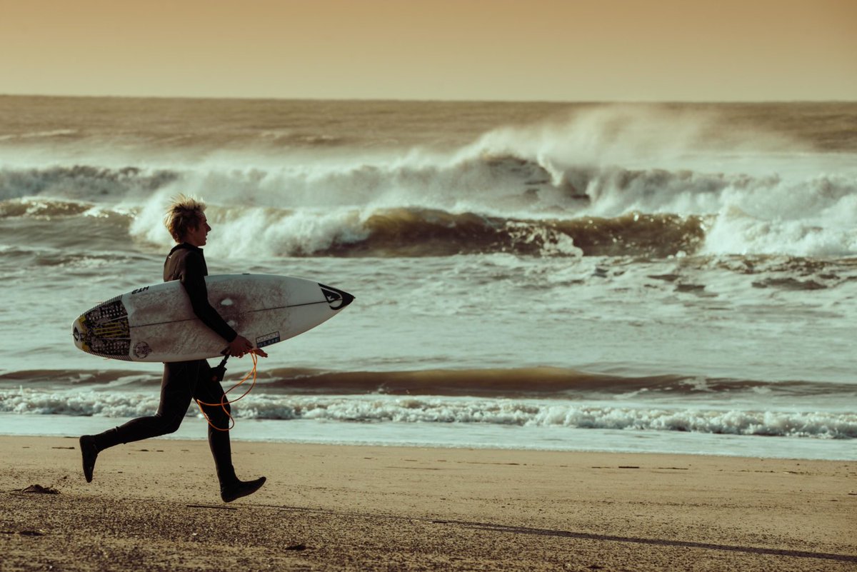 La nueva joya del surf argentino

Se trata de Franco Radziunas, marplatense de 18 años que viene de lograr la primera victoria en Open en el debut del circuito argentino. Historia y virtudes de quien promete ser el próximo gran surfista nacional.

INFO  diarioelatlantico.com.ar