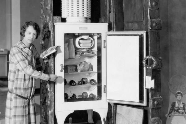 pachisvera_'s tweet photo. Women´s day commemoration, #PrepaAnahuacPuebla we recognize the importance and the labor special women like. Florence Parpart invented the modern electric refrigerator in 1914. She demonstrate her effort, dedication and perseverance in their process of creating and improving it. https://t.co/sHMyYpjjg0