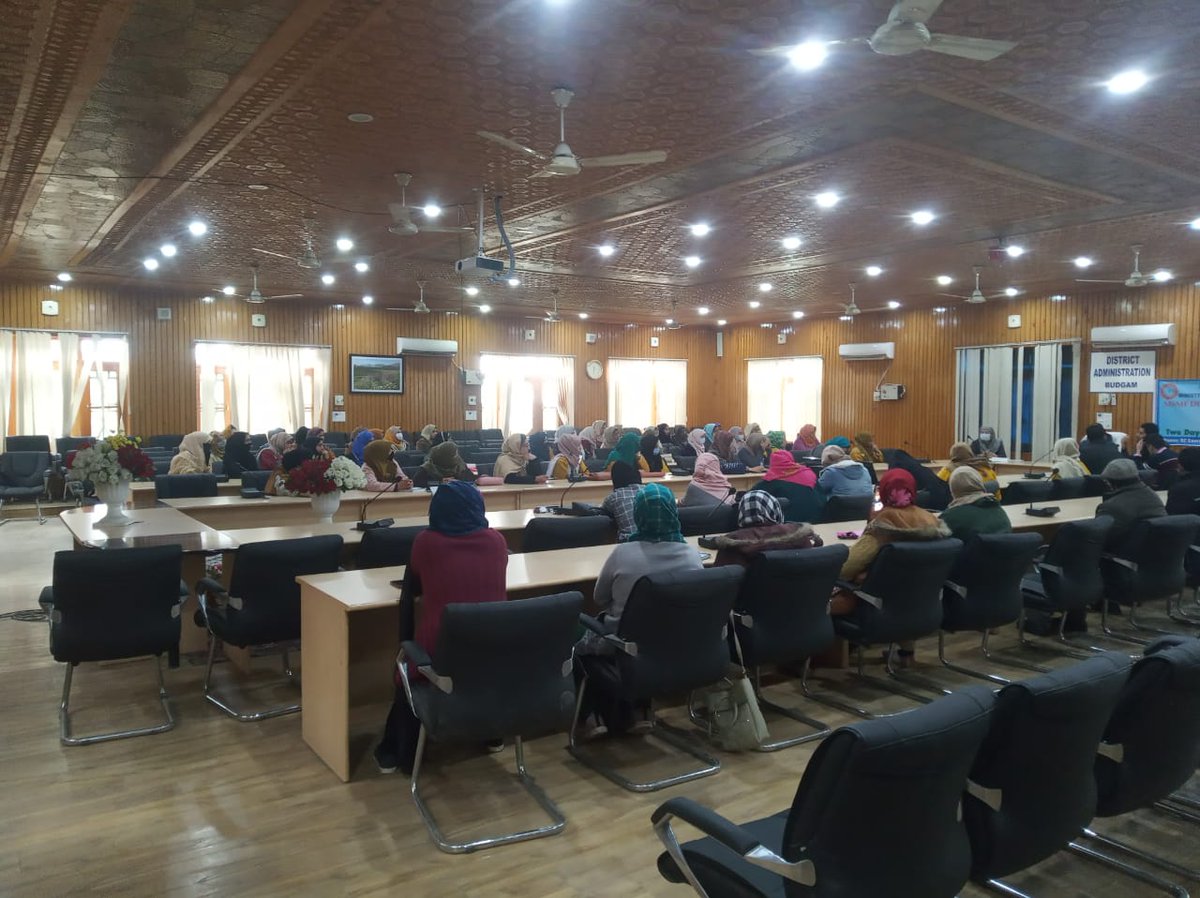 msme_j's tweet photo. Two days Industrial motivation program concluded at DC Complex budgam today. Almost 80 women attended the program working in SHGs under NRLM. https://t.co/rGBl8AgdEf
