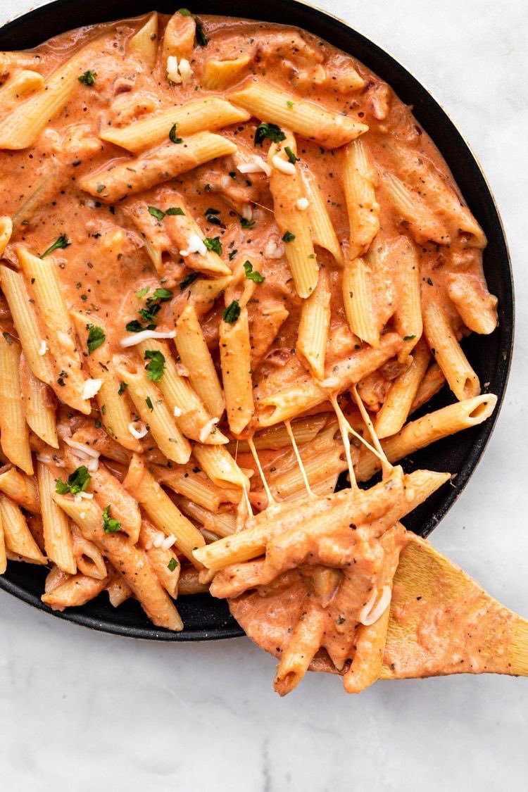 SensibleMeals's tweet photo. ⭐️⭐️ Menu Teasers ⭐️⭐️
NEW ITEMS
✅ Chicken Shepard’s Pie
✅ Texas Omelette
✅ Oven Baked Chicken Pasta Primavera
✅ Two Sauced Pasta
Order by noon Wednesday to get these great NEW meals:
https://t.co/n24My9b3a0
#mealprep #sensiblemeals #mealprepideas #losingweight https://t.co/omwzLDyABL