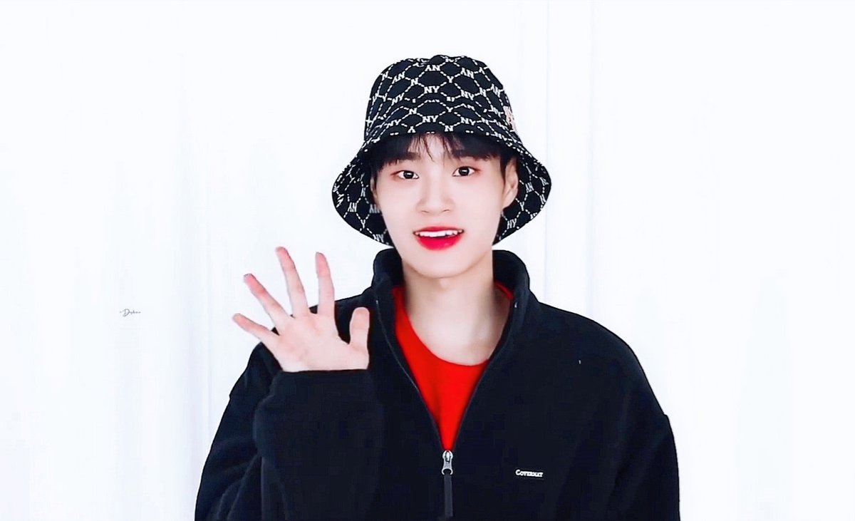 Desdemo0129's tweet photo. 💕
#이대휘 #DAEHWI  #AB6IX 
#LEEDAEHWI #대휘 https://t.co/588q1HD33h