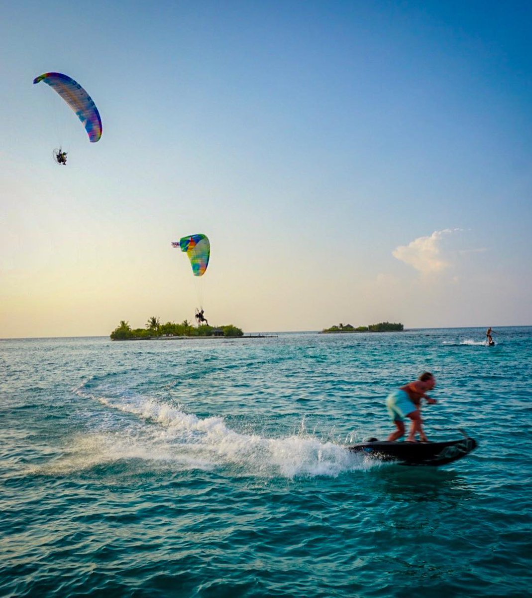 ParamotorM's tweet photo. Incredible Maldives ❤📷 @squashkent
#flymaldives #adventure #parajet #extremesports #paramotoring #jetboarding #makoboardsports #travel #skysports #naturalbeauty #fragileenvironment https://t.co/1a9vO70JES
