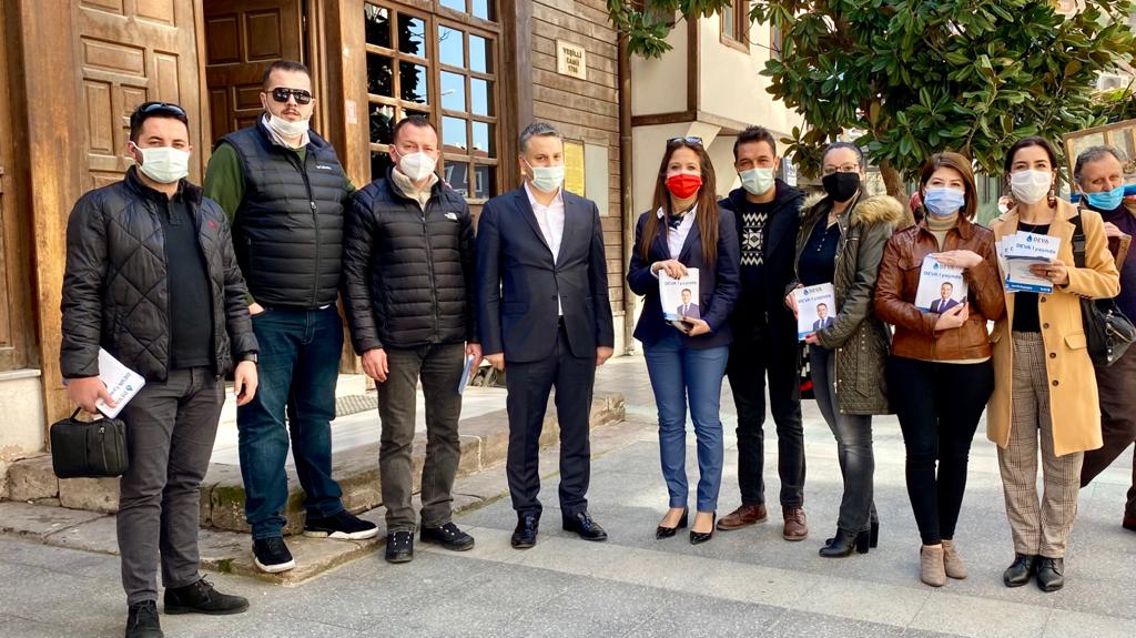 balikesirdeva's tweet photo. İl Başkanımız Kemal Aydemir ile İl ve İlçe yöneticilerimiz, partimizin 1. Yaşında esnafımıza ziyaretlerde bulundular. DEVA partisinin liyakatli kadroları vatandaşımızın tercihi olacak.

#DEVA1Yasında 

@Av_KemalAydemir 
@alibabacan 
@devapartisi https://t.co/3yLtC7HXx8