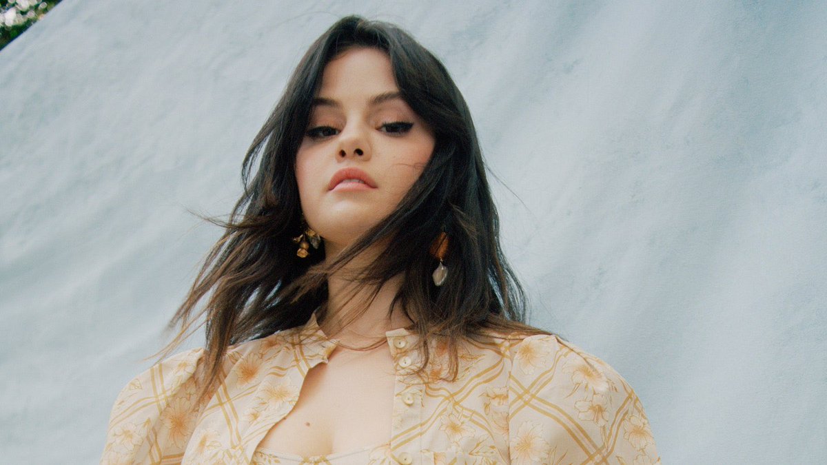 selenasloud's tweet photo. SELENAAAAAAA YOU’RE SO BEAUTIFUL https://t.co/vhqGO65wd6