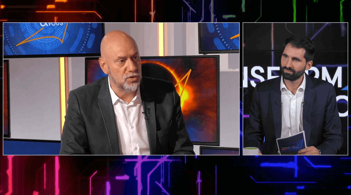 SCC_Info's tweet photo. [ Transform&amp;Vous by @SCC_Info🎥 ]
Découvrez le nouvel épisode de "Transform&amp;Vous" avec notre partenaire @Cohesity.
Thème : Gérez, valorisez et protégez vos données avec SCC et Cohesity.
Merci aux experts Patrick Jeanbart, Tony Fanni et Sebastien HURST.
👉 https://t.co/jaTSBczRSE https://t.co/h7ZVJHttxm