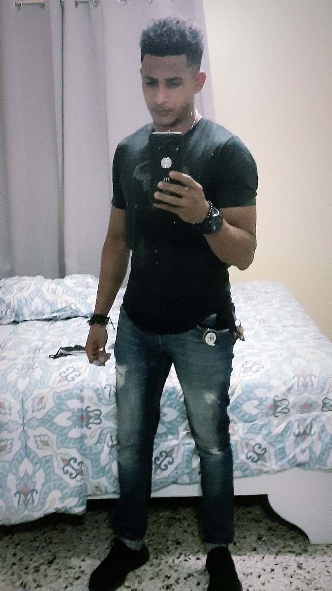 PaganStarlin's tweet photo. Que onda ! https://t.co/8K0AYaZr8A
