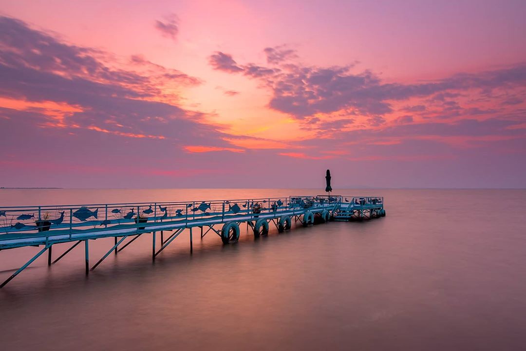 Sunset over Nam Lolwe. Photo by Jessica Blokland